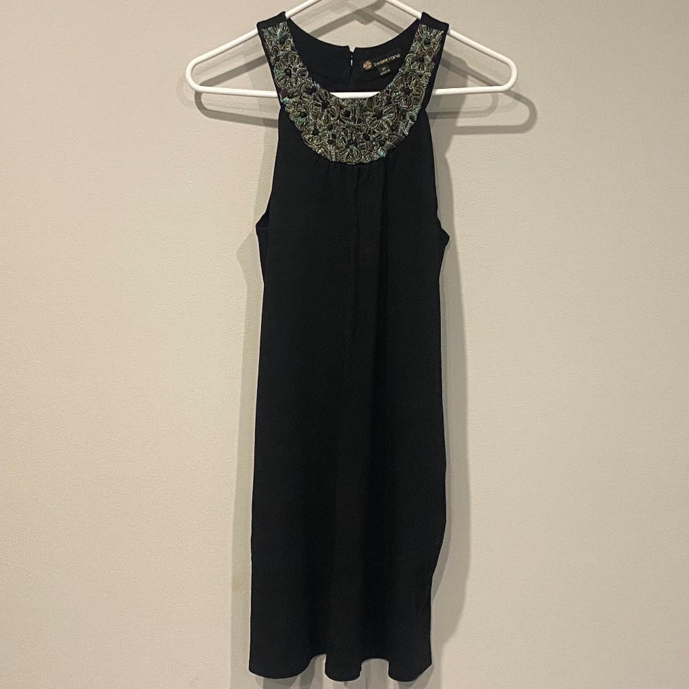 Twentyone Dress with Neck Detail